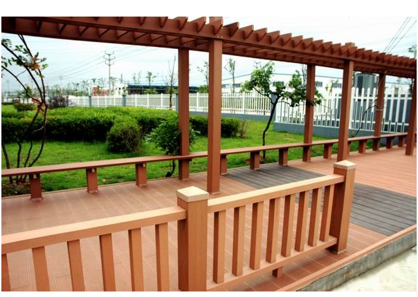 塑木护栏将逐步取代钢材护栏